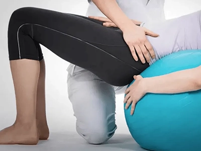 فیزیوتراپی لگن در منزل 400x300